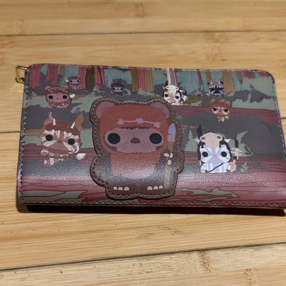 Loungefly Star Wars Ewok Wallet - Brown and Green